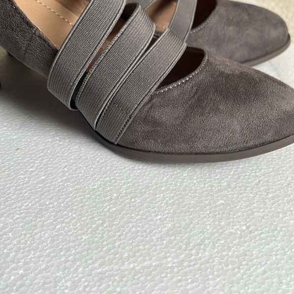 Suede heels - Picture 8 of 9